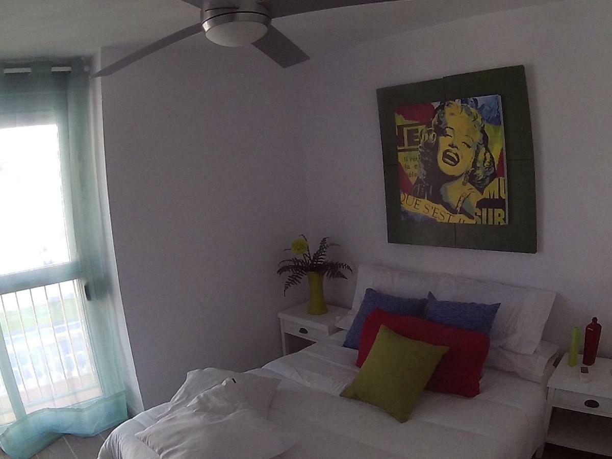 By The Sea Apartment Alicante Bagian luar foto